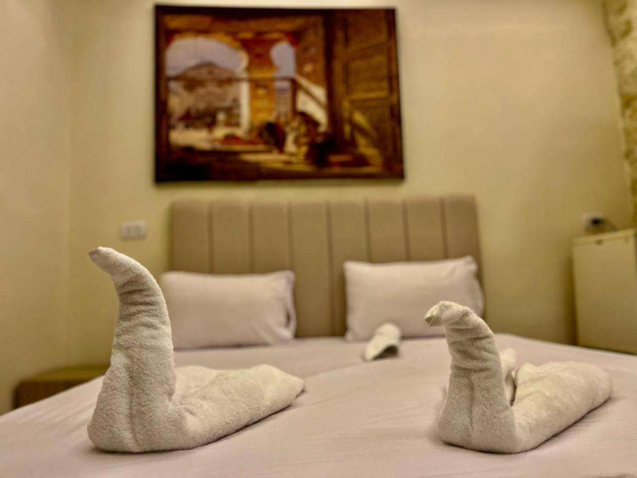 Majestic View Pyramids Inn Kafrat al Jabal Bagian luar foto